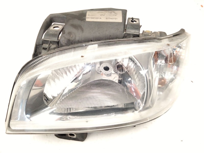 Recambio de faro derecho para seat cordoba (6k1, 6k2) 1.4 16v referencia OEM IAM 6K1941031A  