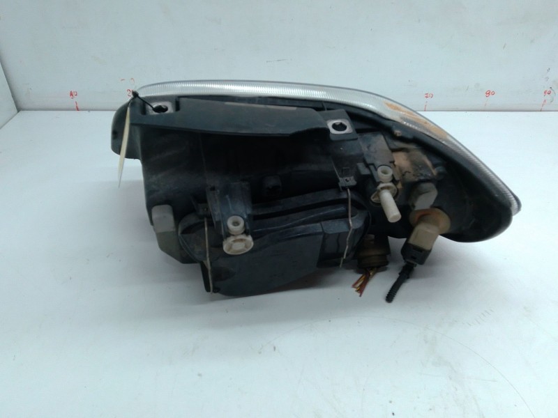 Recambio de faro izquierdo para seat cordoba (6k1, 6k2) 1.4 16v referencia OEM IAM   