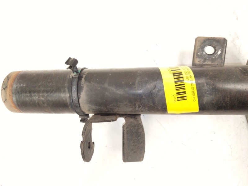 Recambio de amortiguador delantero derecho para ford kuga i 2.0 tdci referencia OEM IAM CV6118045  