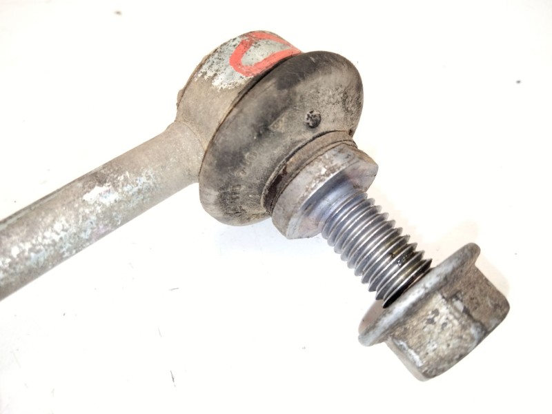 Recambio de bieleta estabilizadora delantera derecha para ford kuga i 2.0 tdci referencia OEM IAM AV613R43H  