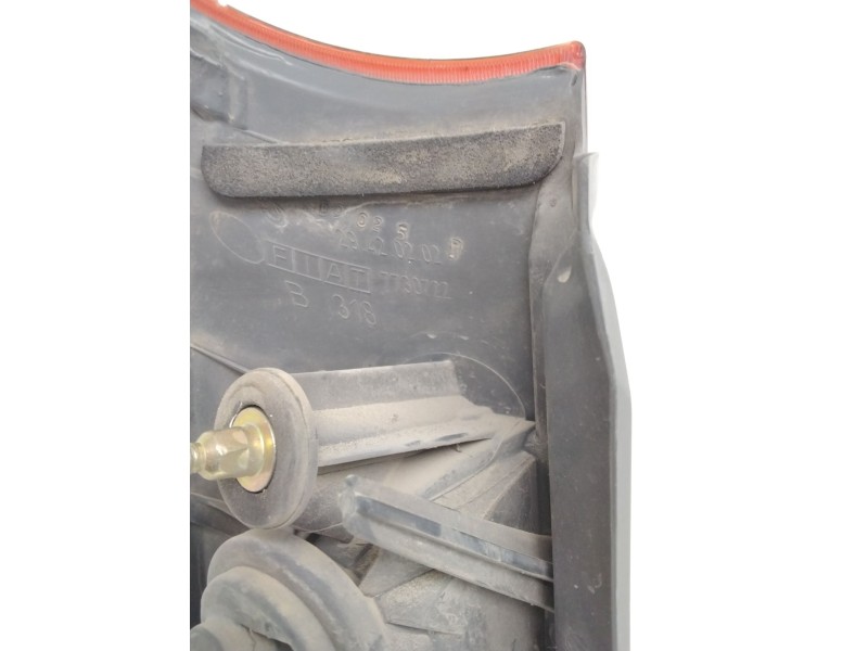 Recambio de piloto trasero derecho para fiat punto berl. (176) 1.2 cat referencia OEM IAM 7730722 29420202 