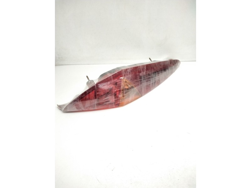 Recambio de piloto trasero izquierdo para fiat punto berlina (188) 1.9 diesel eco referencia OEM IAM 286201  46301