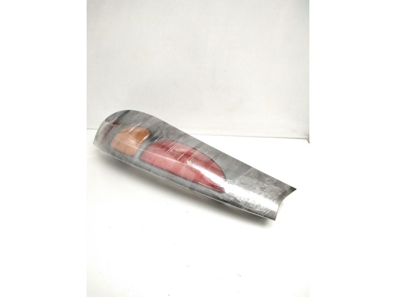 Recambio de piloto trasero izquierdo para fiat marea weekend (185) 1.8 16v/115 16v elx referencia OEM IAM S37250748 395509999 00