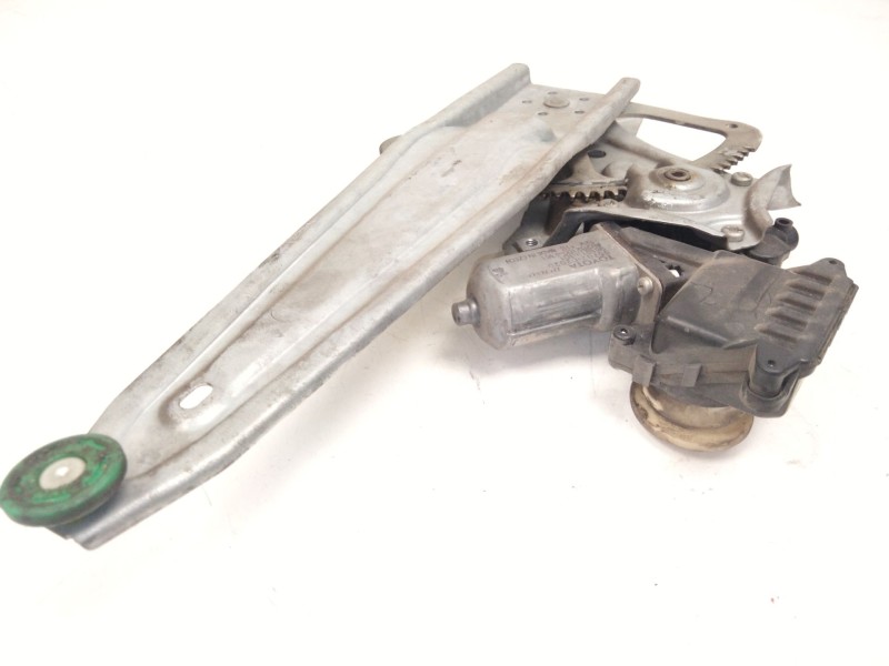 Recambio de elevalunas trasero derecho para toyota auris station wagon (_e18_) 1.8 hybrid (zwe186_) referencia OEM IAM   