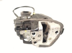 Recambio de cerradura puerta trasera derecha para toyota auris station wagon (_e18_) 1.8 hybrid (zwe186_) referencia OEM IAM   