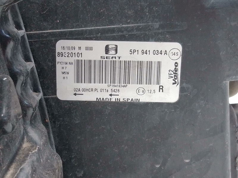 Recambio de faro derecho para seat leon (1p1) 1.4 16v referencia OEM IAM   