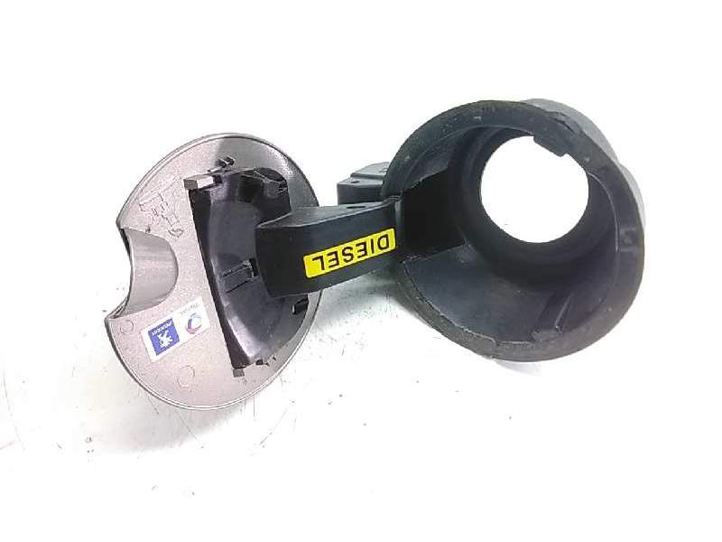 Recambio de tapa exterior combustible para peugeot 3008 confort referencia OEM IAM 9682803280  