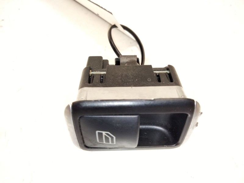 Recambio de mando elevalunas trasero derecho para mercedes-benz clase a (w176) a 200 cdi / d (176.008) referencia OEM IAM A20490