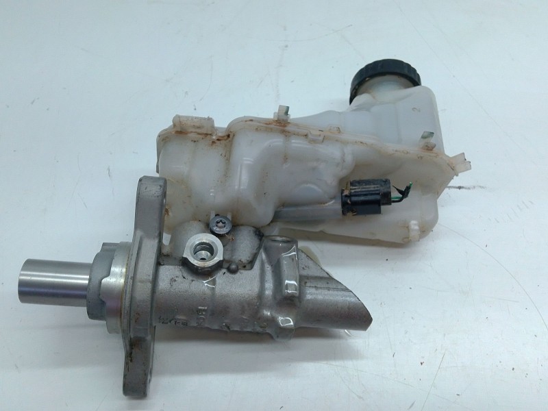 Recambio de bomba freno para renault talisman (lp_) 1.6 tce 150 referencia OEM IAM 460913217R  
