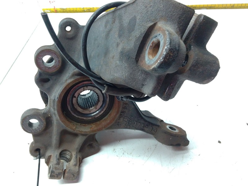 Recambio de mangueta delantera derecha para ford c-max ii (dxa/cb7, dxa/ceu) 1.6 ti referencia OEM IAM AV613K179  