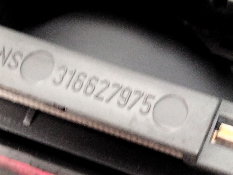 Recambio de piloto central de freno para opel corsa d furgoneta/hatchback (s07) 1.3 cdti (l08) referencia OEM IAM 316627975  