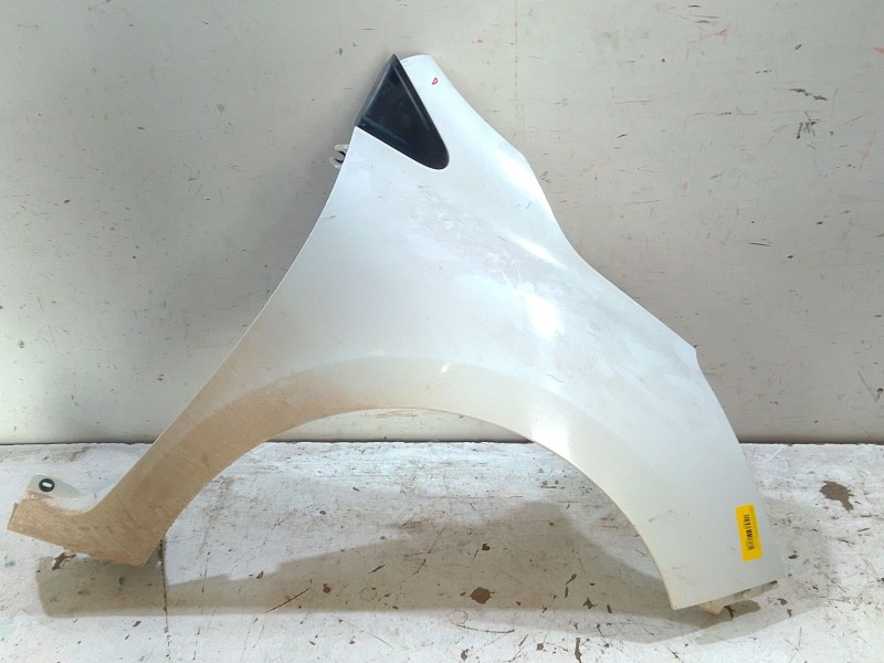 Recambio de aleta delantera derecha para renault clio iv (bh_) 1.5 dci 90 referencia OEM IAM   