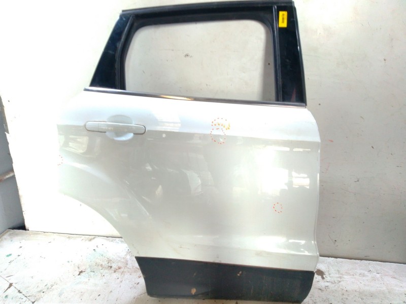 Recambio de puerta trasera derecha para ford kuga i 2.0 tdci referencia OEM IAM   
