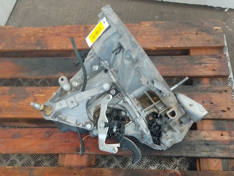 Recambio de caja cambios para renault clio iv (bh_) 1.5 dci 90 referencia OEM IAM   