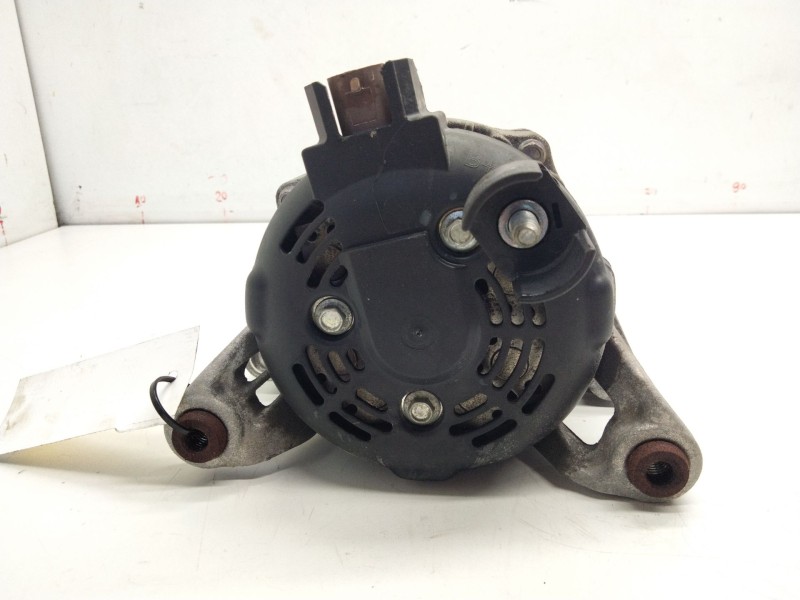 Recambio de alternador para opel corsa e (x15) 1.4 lpg (08, 68) referencia OEM IAM 13585664  