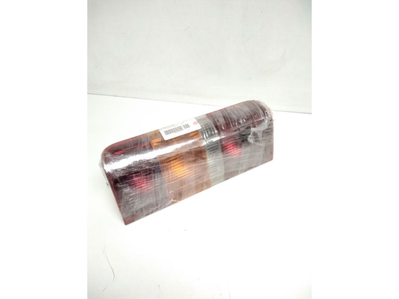 Recambio de piloto trasero derecho para ford fiesta berl./courier surf referencia OEM IAM 90VB13404AB 7070864 