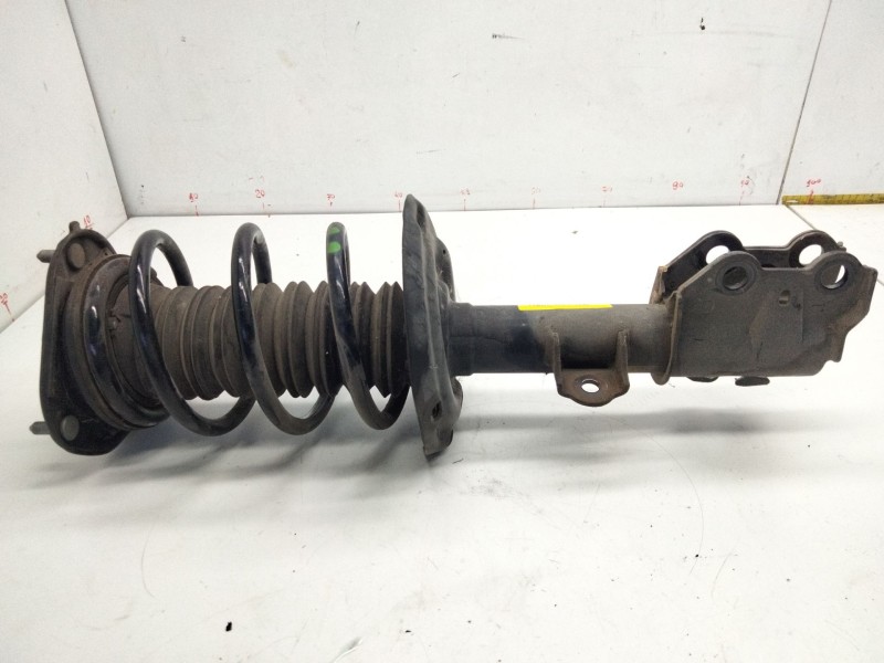 Recambio de amortiguador delantero izquierdo para toyota c-hr (_x1_) 1.8 hybrid (zyx10_, zyx11_) referencia OEM IAM   