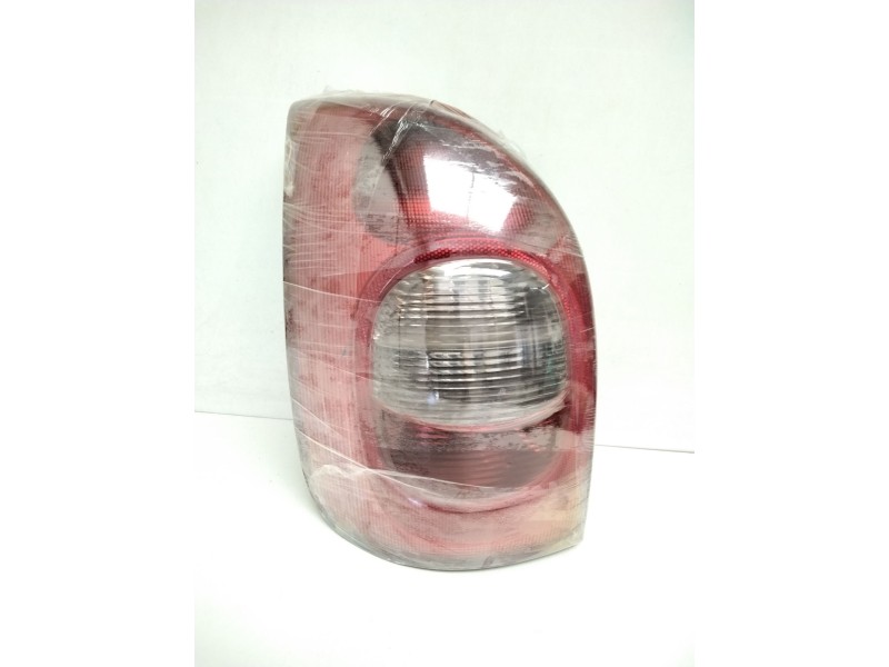 Recambio de piloto trasero izquierdo para citroën xsara picasso 2.0 hdi vivace referencia OEM IAM 89300250  