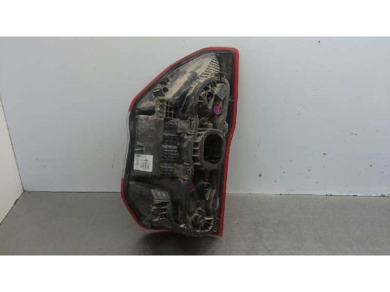 Recambio de piloto trasero izquierdo para ford transit courier kombi referencia OEM IAM ET7613405AB 1844581 
