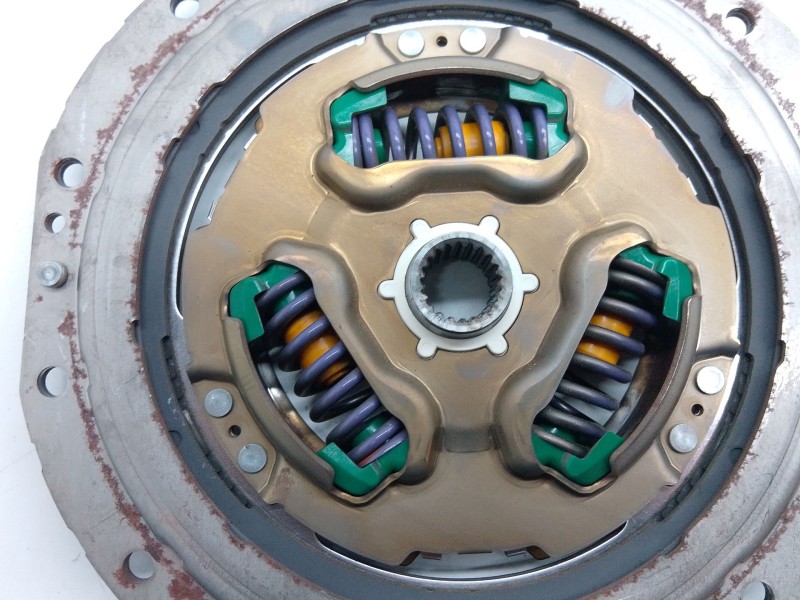 Recambio de disco embrague para toyota c-hr (_x1_) 1.8 hybrid (zyx10_, zyx11_) referencia OEM IAM   