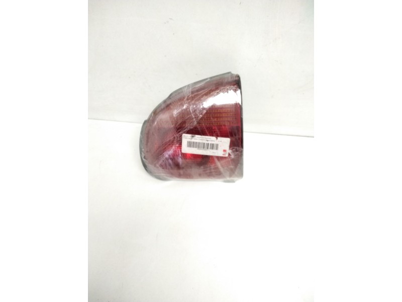 Recambio de piloto trasero izquierdo porton para ford escort berl./turnier atlanta berlina referencia OEM IAM 93AG15K258L  