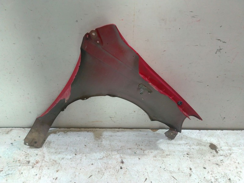 Recambio de aleta delantera izquierda para toyota yaris (_p1_) 1.3 (scp12_, scp13_) referencia OEM IAM   