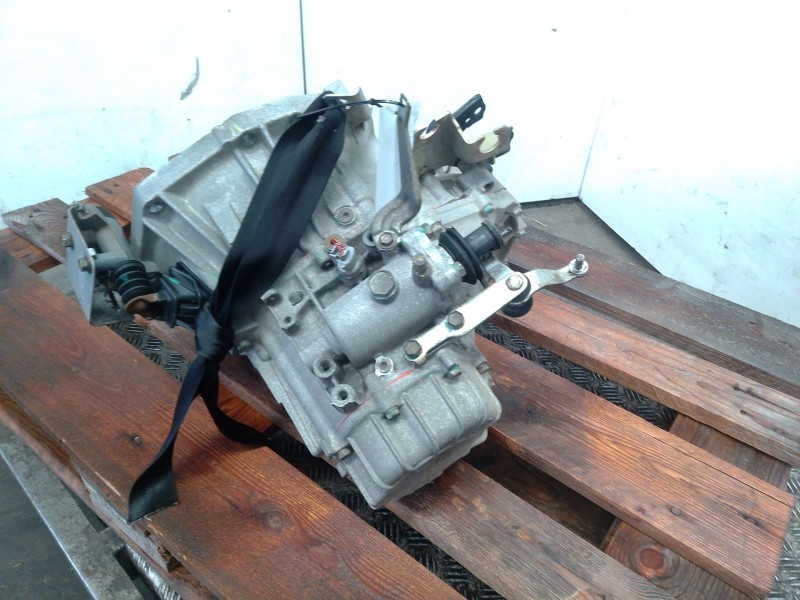 Recambio de caja cambios para toyota yaris (_p1_) 1.3 (scp12_, scp13_) referencia OEM IAM   