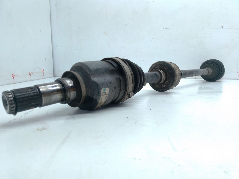 Recambio de transmision delantera derecha para toyota yaris (_p1_) 1.3 (scp12_, scp13_) referencia OEM IAM   