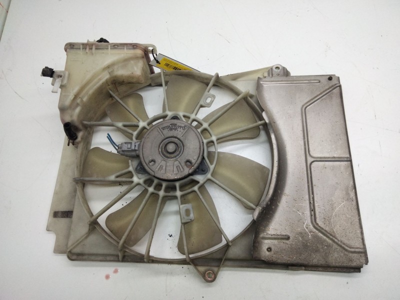 Recambio de electroventilador para toyota yaris (_p1_) 1.3 (scp12_, scp13_) referencia OEM IAM   