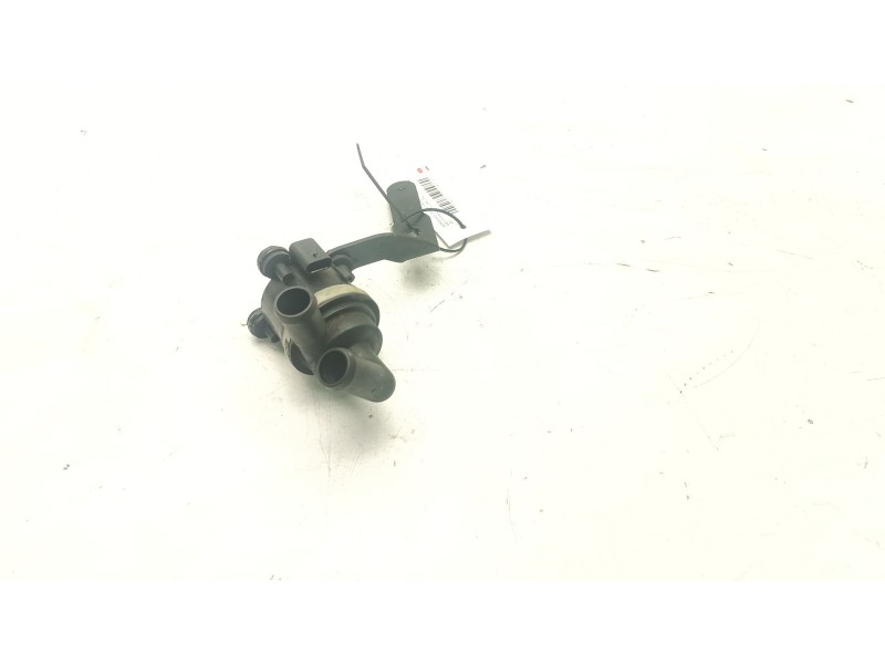 Recambio de bomba agua electrica para volkswagen tiguan (5n_) 2.0 tdi 4motion referencia OEM IAM 5N0965561A  