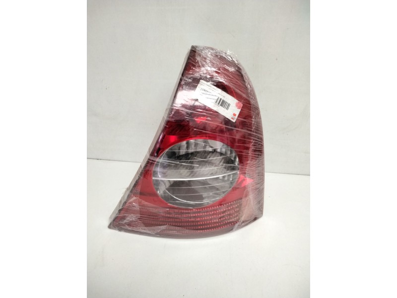 Recambio de piloto trasero derecho para renault clio ii fase ii (b/cb0) 1.4 16v referencia OEM IAM 8200917487 89028252 