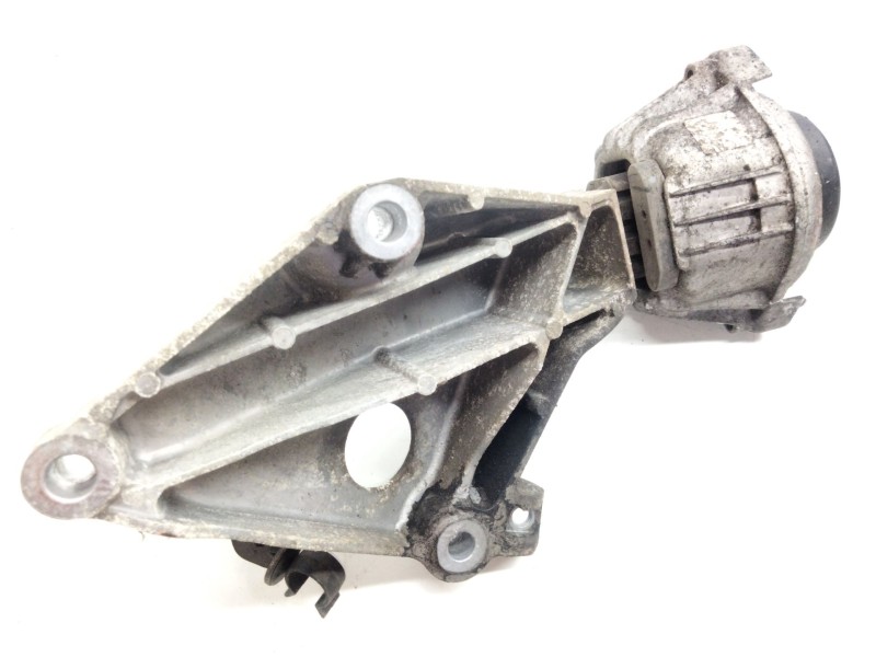 Recambio de soporte motor para bmw 1 coupé (e82) 120 d referencia OEM IAM 6775041  
