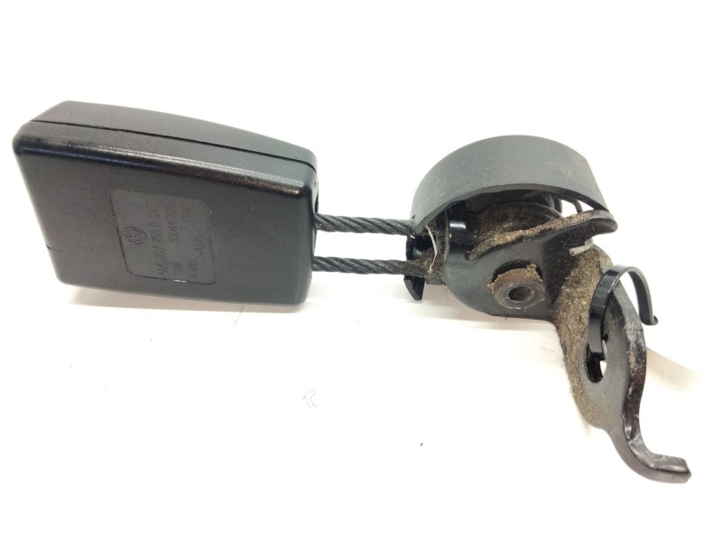 Recambio de enganche cinturon trasero izquierdo para seat altea (5p1) 2.0 tdi 16v referencia OEM IAM 5M0857753  