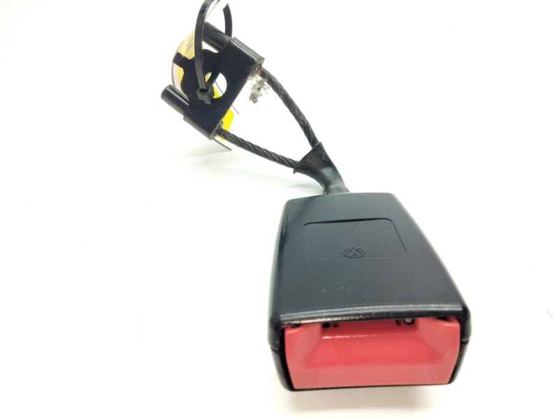 Recambio de enganche cinturon trasero central para seat altea (5p1) 2.0 tdi 16v referencia OEM IAM   