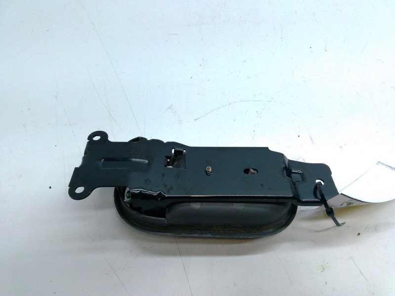 Recambio de maneta interior delantera izquierda para kia carnival ii (gq) 2.9 crdi referencia OEM IAM   