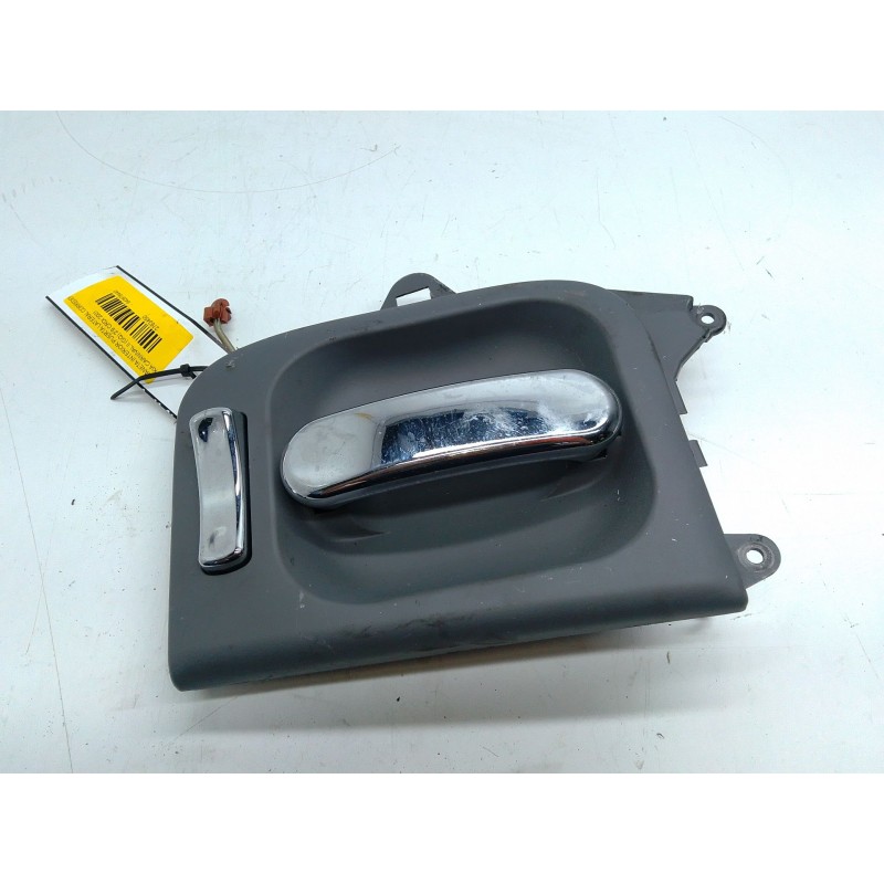 Recambio de maneta interior puerta lateral corredera derecha para kia carnival ii (gq) 2.9 crdi referencia OEM IAM K53A72330  