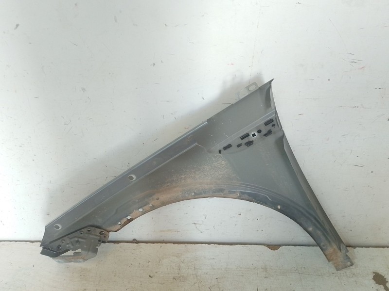 Recambio de aleta delantera derecha para land rover discovery sport (l550) 2.0 d 4x4 referencia OEM IAM   