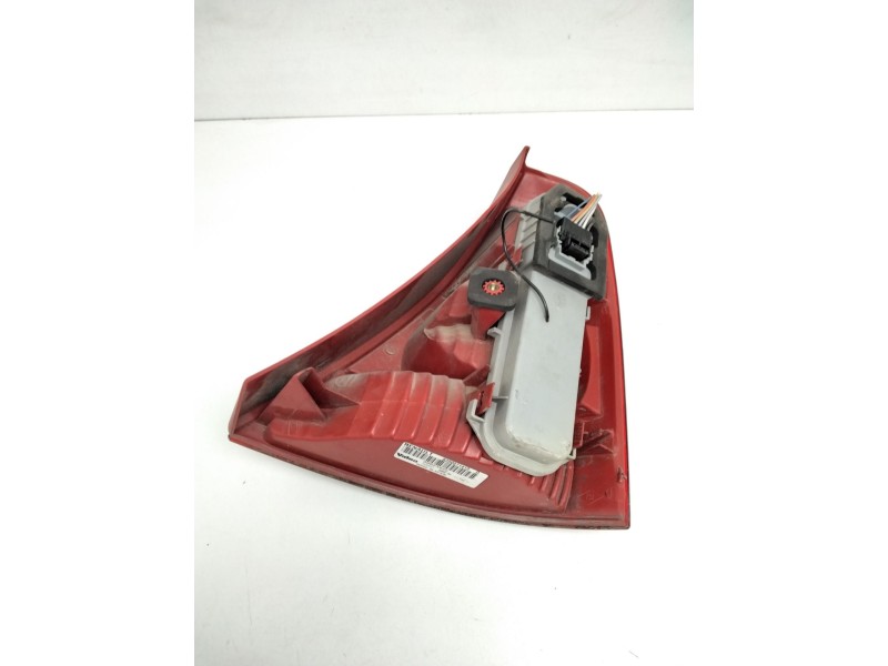 Recambio de piloto trasero izquierdo para renault clio ii fase ii (b/cb0) authentique referencia OEM IAM 8200071413 89023922 