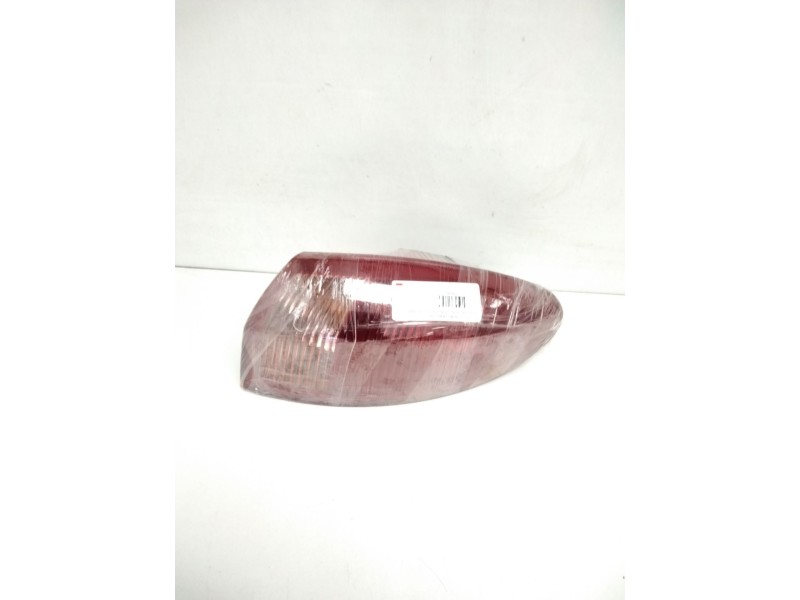 Recambio de piloto trasero derecho para alfa romeo 147 (190) 1.9 jtd cat referencia OEM IAM 46556347  