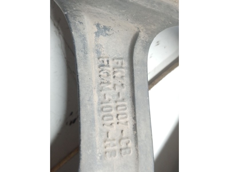 Recambio de llanta aluminio para land rover discovery sport (l550) 2.0 d 4x4 referencia OEM IAM FK721007CB  