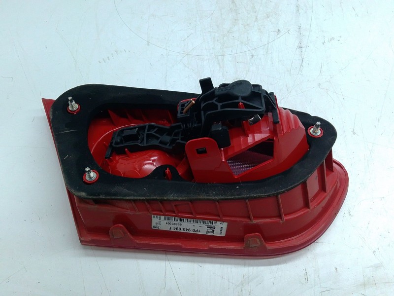 Recambio de piloto trasero derecho porton para seat leon (1p1) 1.4 16v referencia OEM IAM 1P0945094F  
