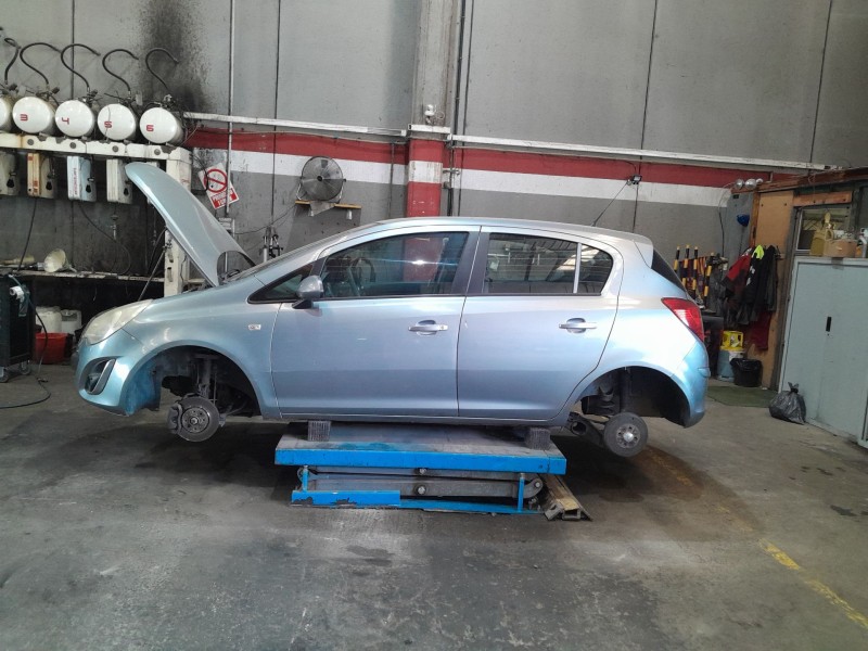 opel corsa d (s07) del año 2012