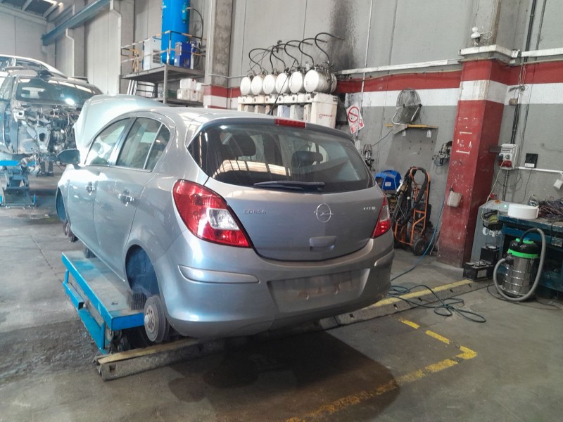 opel corsa d (s07) del año 2012