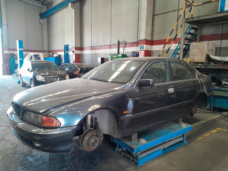 bmw 5 (e39) del año 1997