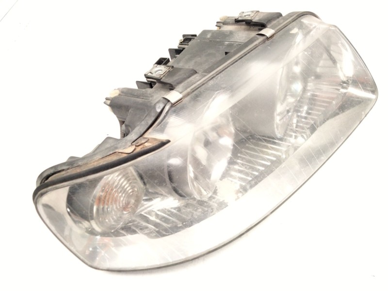 Recambio de faro derecho para audi a3 (8l1) 1.9 tdi referencia OEM IAM   