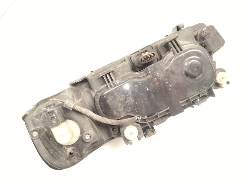 Recambio de faro derecho para audi a3 (8l1) 1.9 tdi referencia OEM IAM   