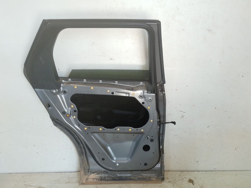 Recambio de puerta trasera izquierda para land rover discovery sport (l550) 2.0 d 4x4 referencia OEM IAM   