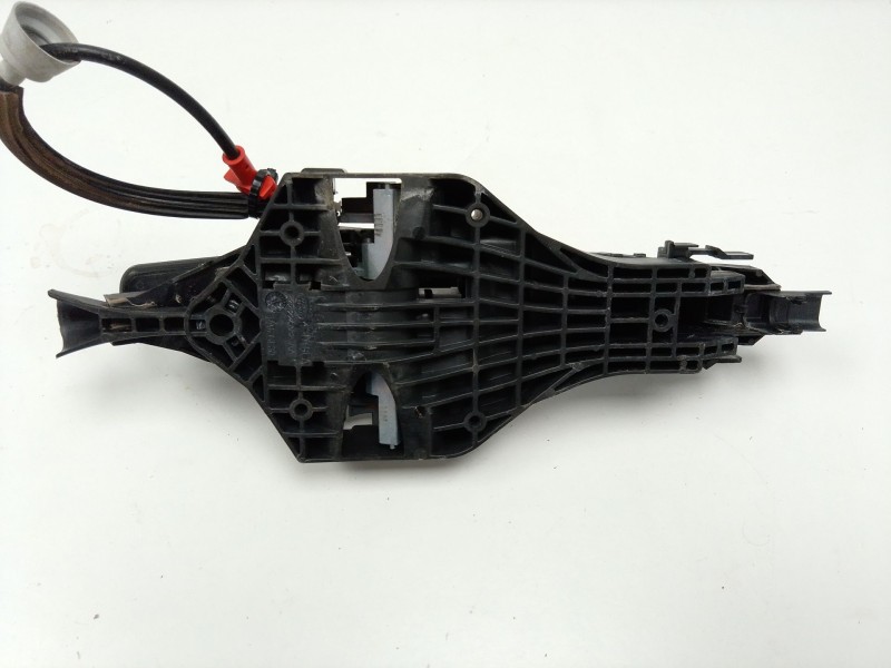 Recambio de maneta exterior delantera derecha para land rover discovery sport (l550) 2.0 d 4x4 referencia OEM IAM BJ32224N02  