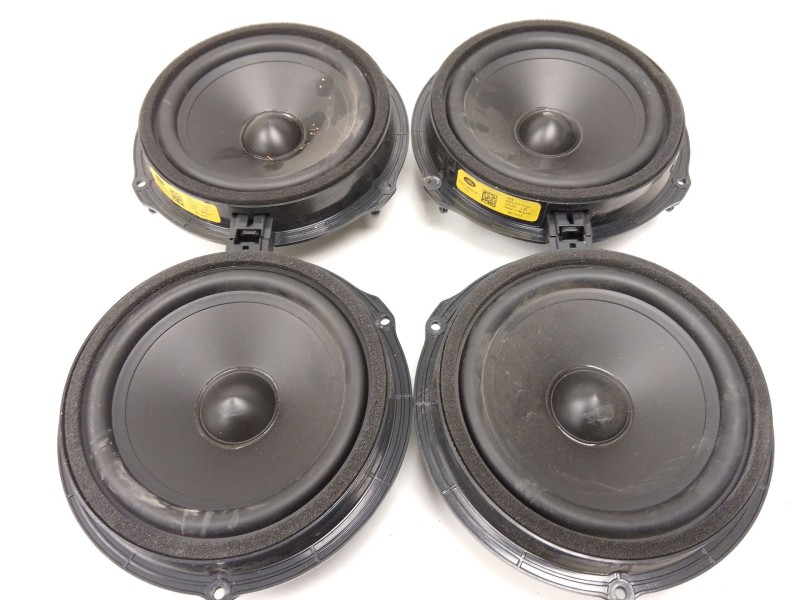 Recambio de juego altavoces para land rover discovery sport (l550) 2.0 d 4x4 referencia OEM IAM   