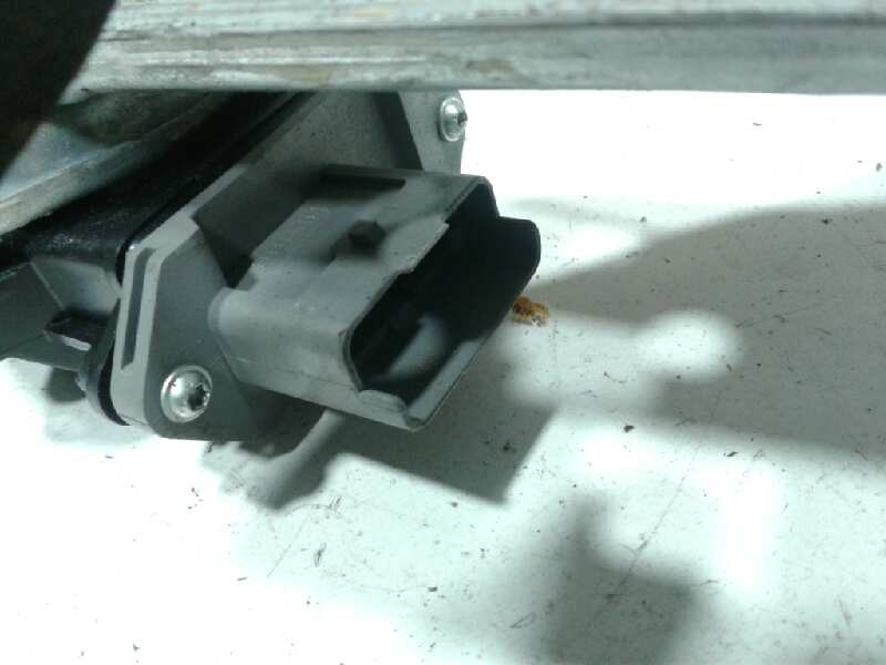 Recambio de elevalunas trasero derecho para peugeot 3008 confort referencia OEM IAM 962942  